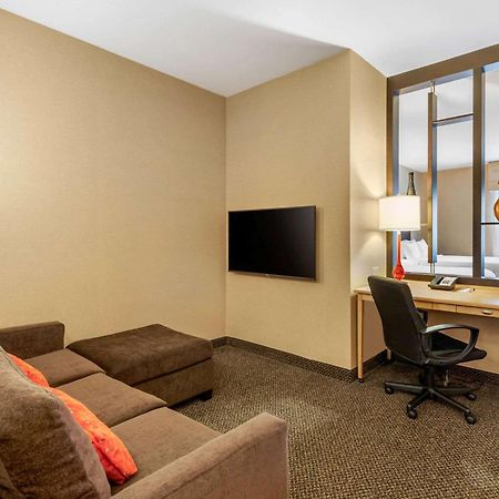 Cambria Hotel Akron - Canton Airport Uniontown Екстериор снимка