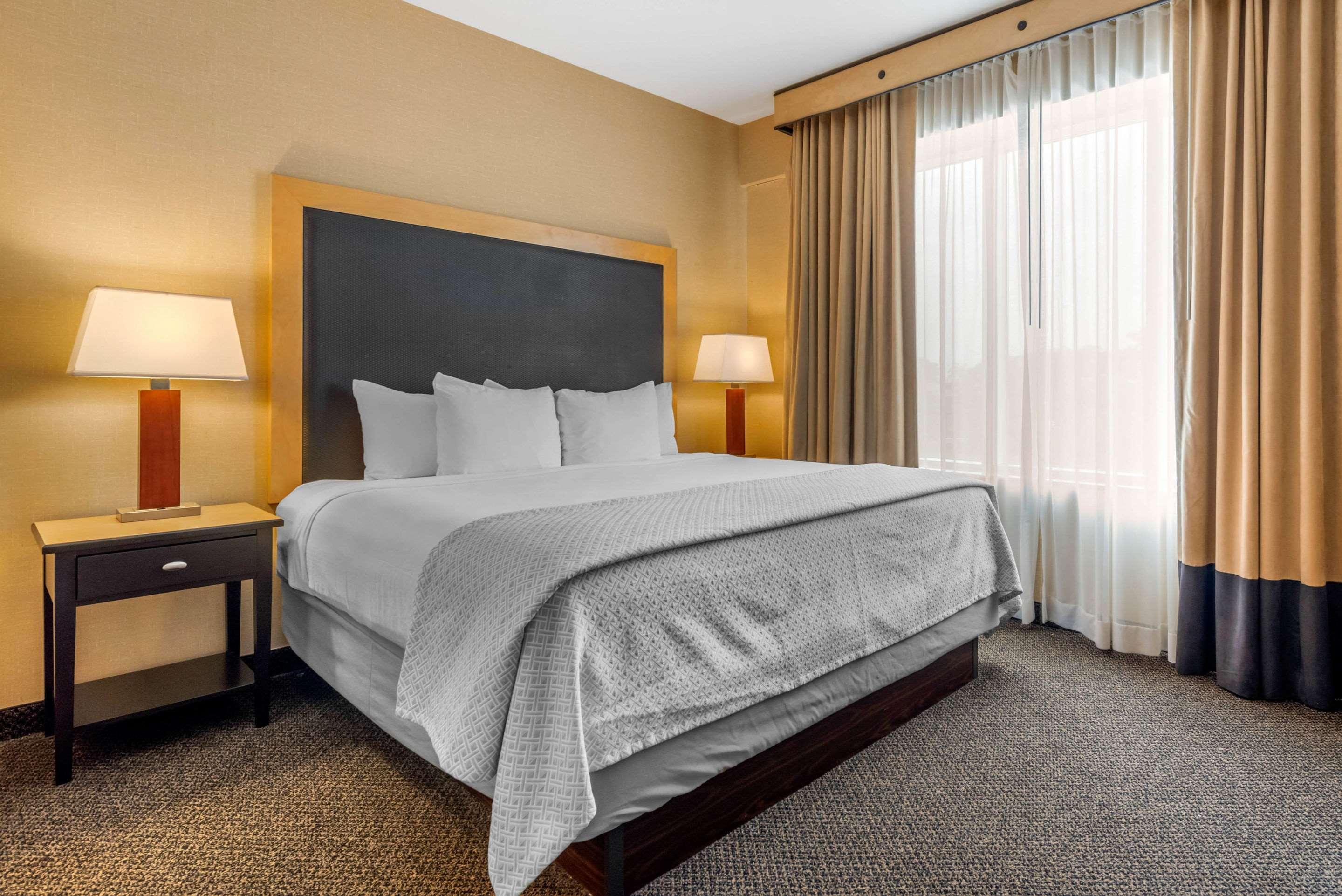 Cambria Hotel Akron - Canton Airport Uniontown Екстериор снимка