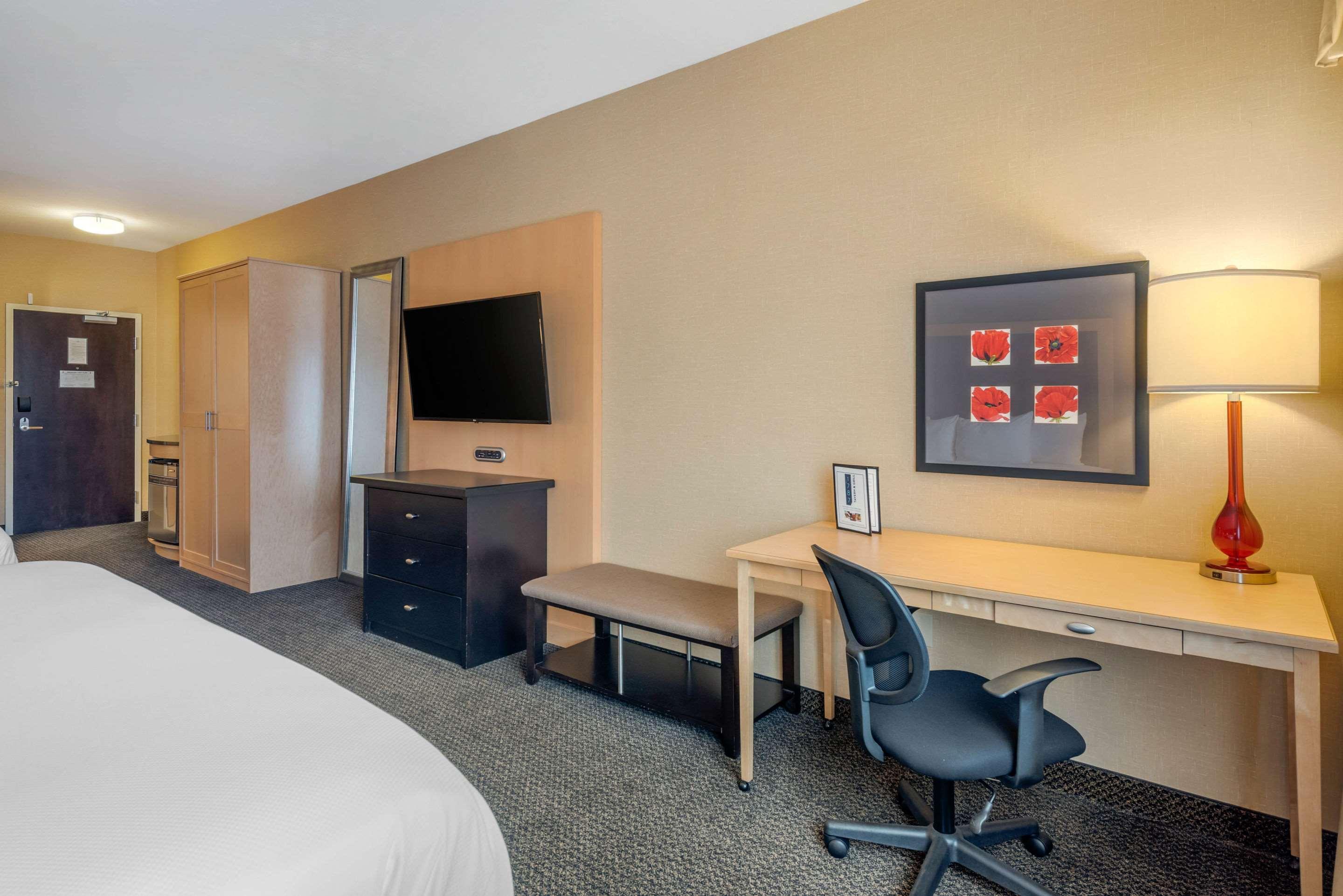 Cambria Hotel Akron - Canton Airport Uniontown Екстериор снимка