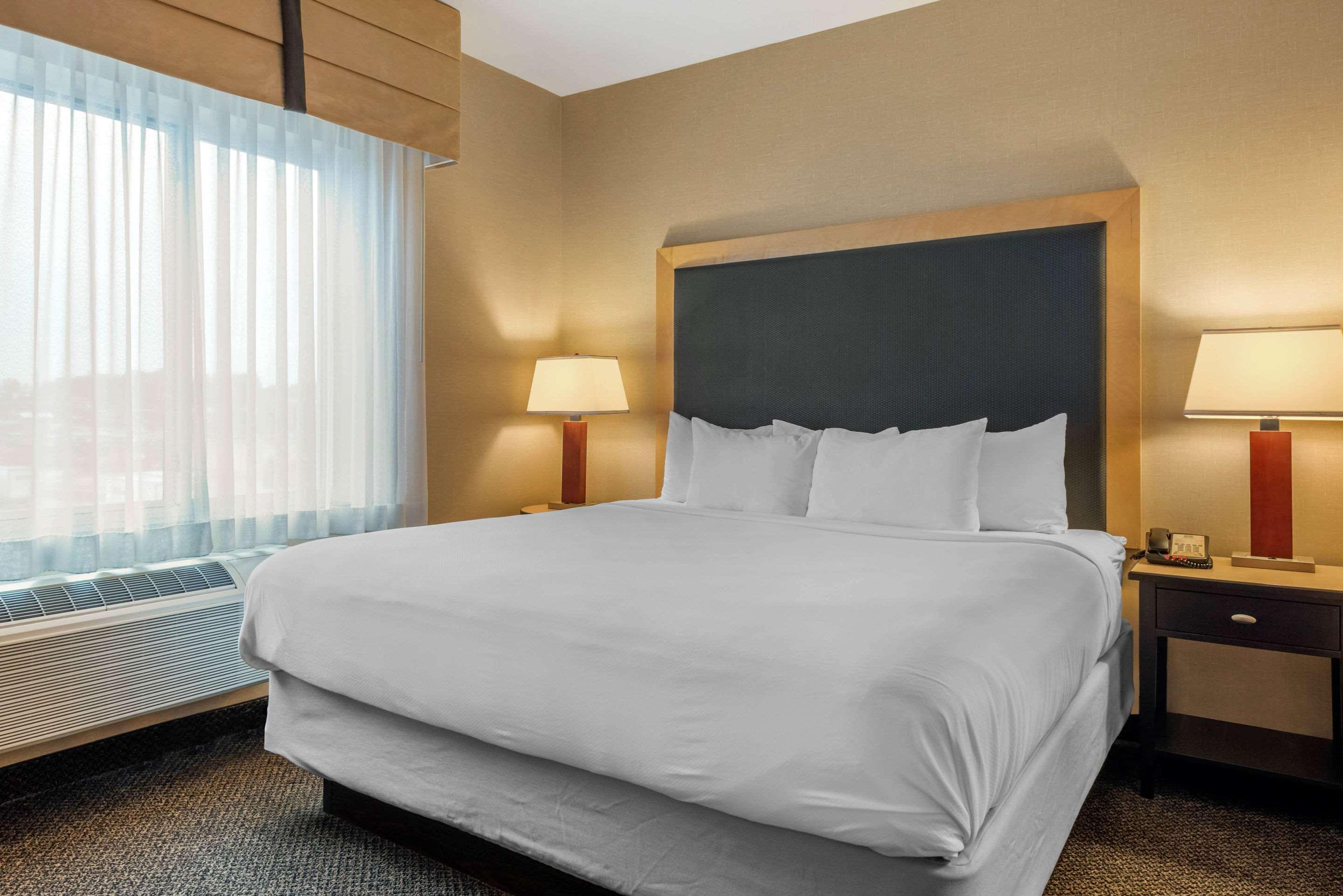 Cambria Hotel Akron - Canton Airport Uniontown Екстериор снимка