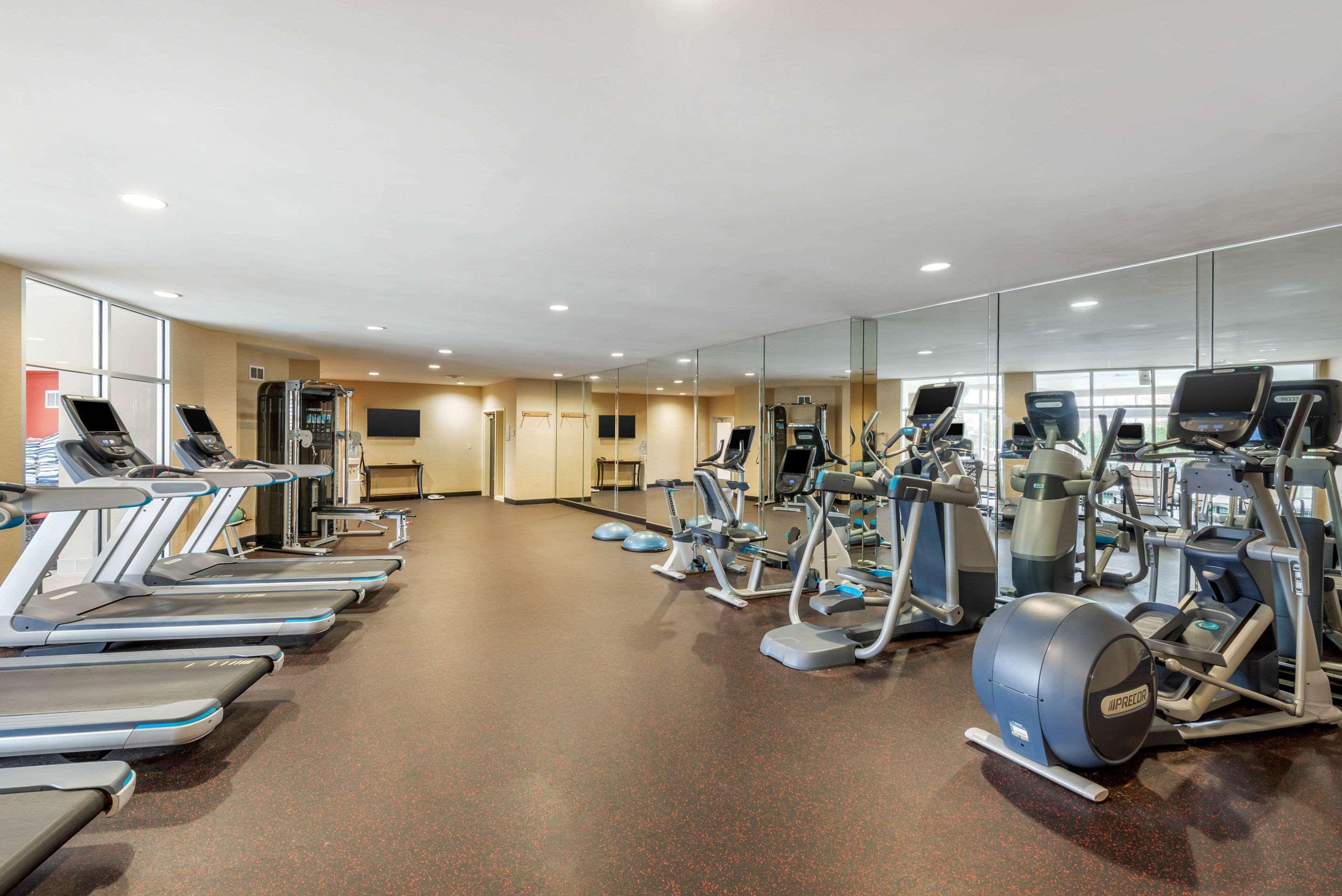 Cambria Hotel Akron - Canton Airport Uniontown Екстериор снимка
