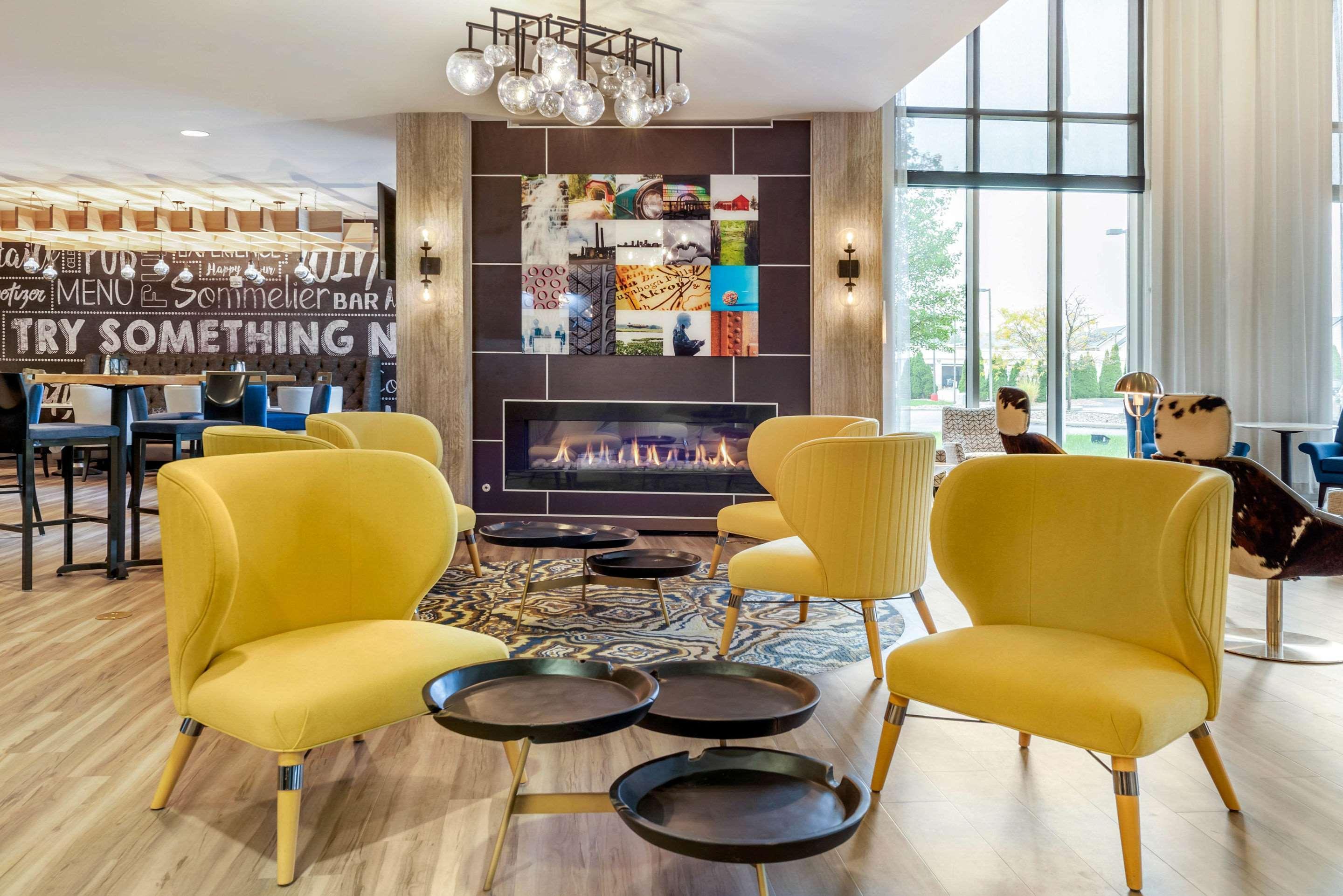Cambria Hotel Akron - Canton Airport Uniontown Екстериор снимка