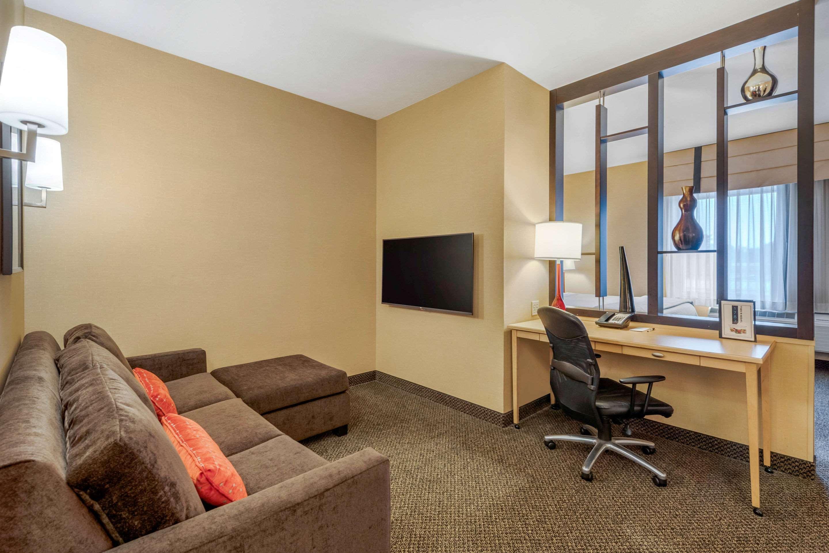 Cambria Hotel Akron - Canton Airport Uniontown Екстериор снимка