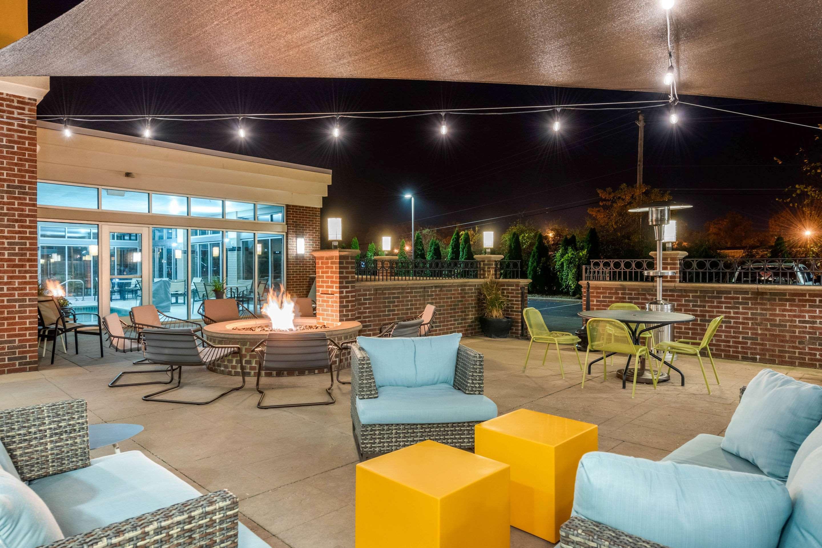 Cambria Hotel Akron - Canton Airport Uniontown Екстериор снимка