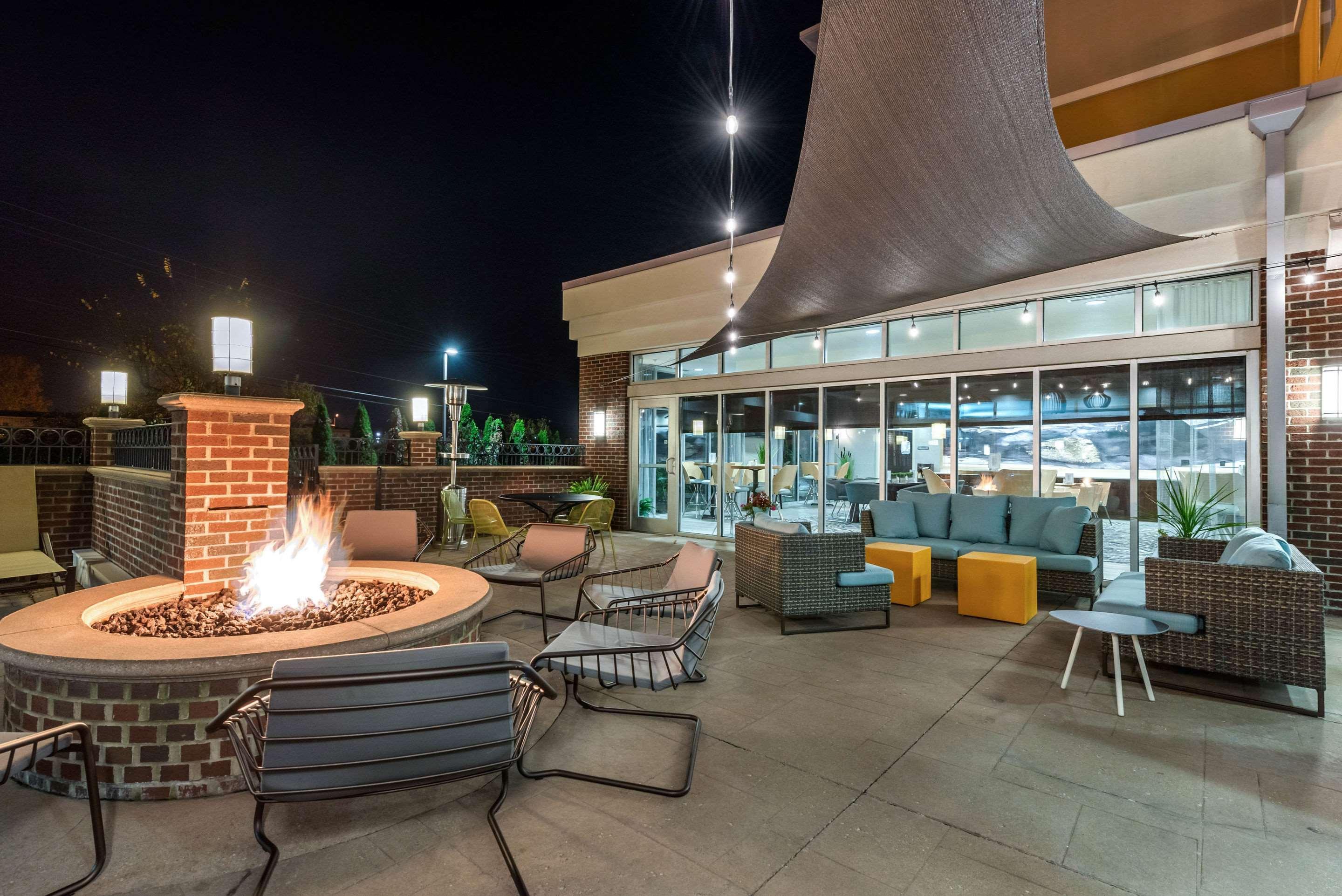 Cambria Hotel Akron - Canton Airport Uniontown Екстериор снимка