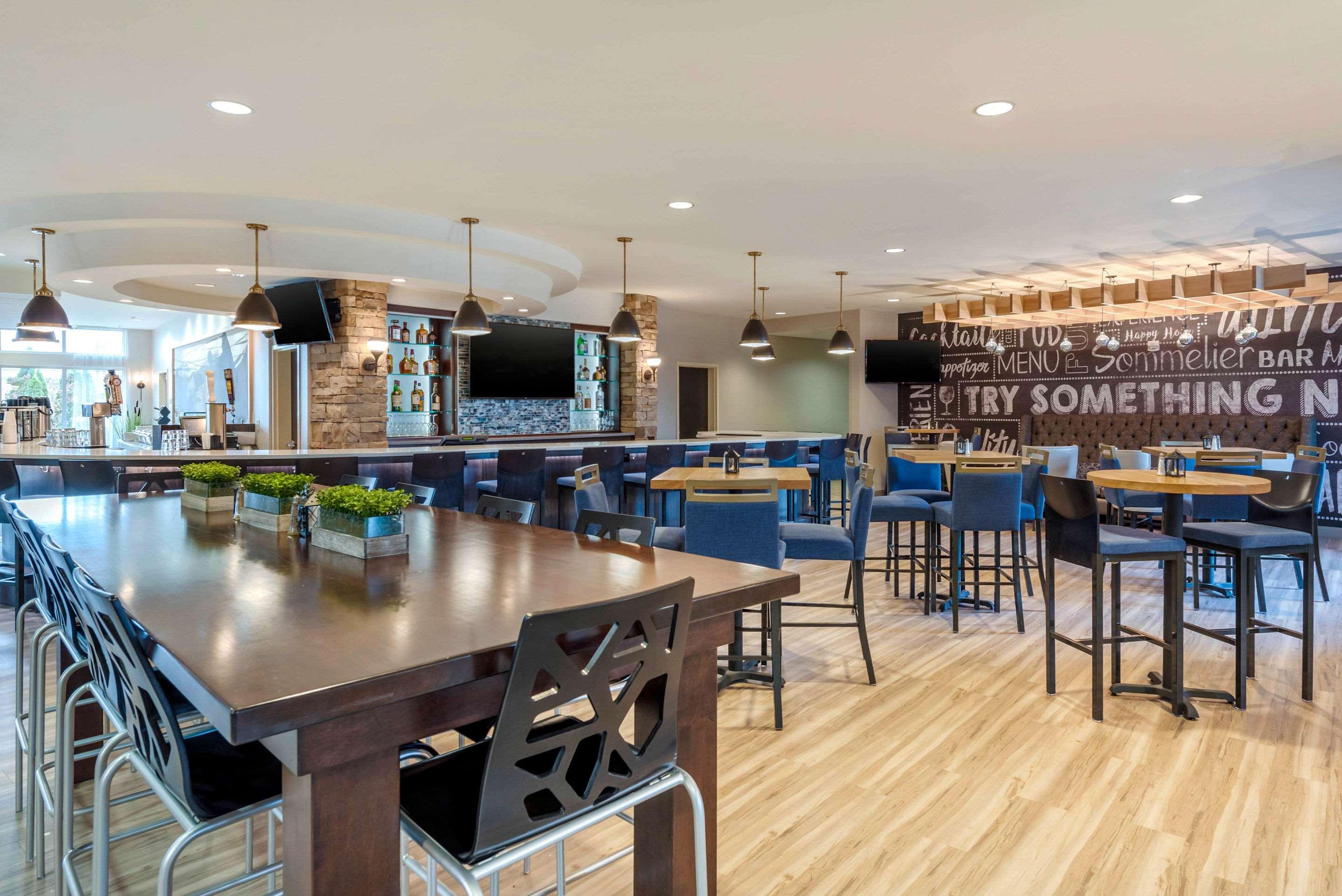 Cambria Hotel Akron - Canton Airport Uniontown Екстериор снимка