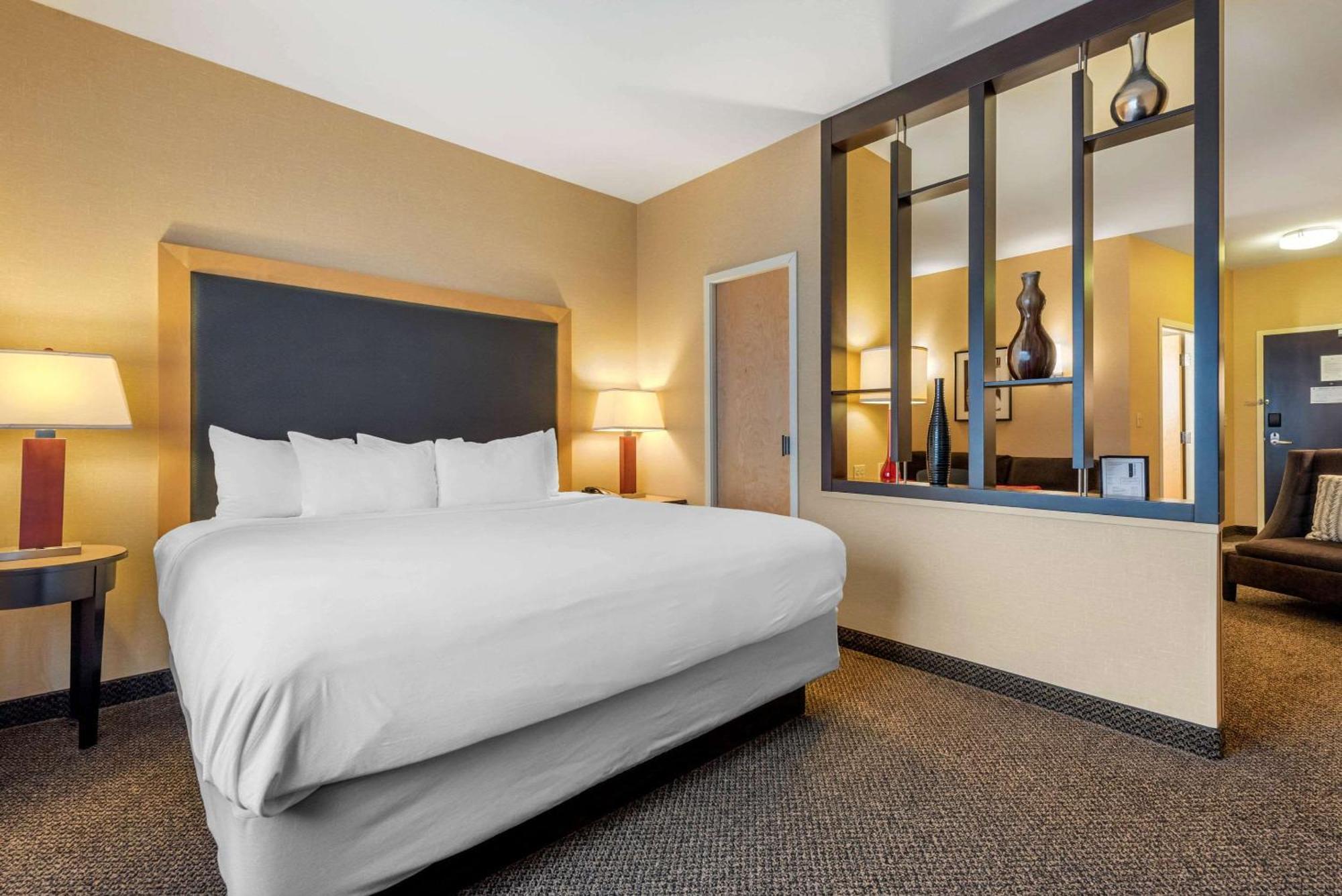 Cambria Hotel Akron - Canton Airport Uniontown Екстериор снимка